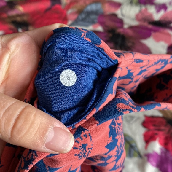 Lululemon All You Do Crop - Picture 11 of 11